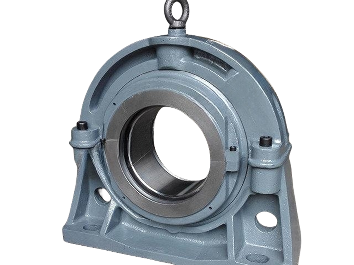 Reinforced bearing seat for mining and coal mining machines
